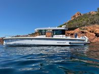 2023 Axopar 28 CABIN