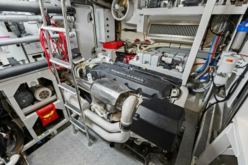 Radiant Yacht Photos Pics 