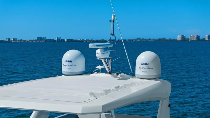 Radiant Yacht Photos Pics 