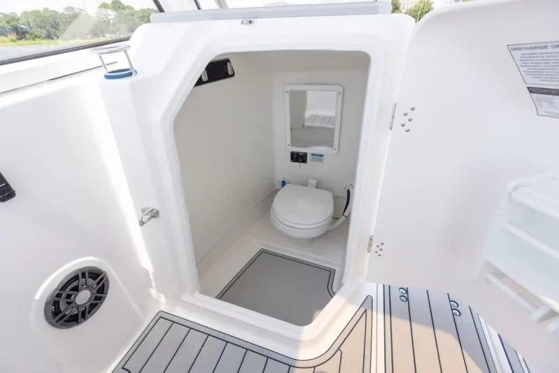  Yacht Photos Pics Manufacturer Provided Image