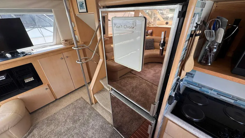 Bella Roo Yacht Photos Pics 1997 Carver 500 Cockpit Galley