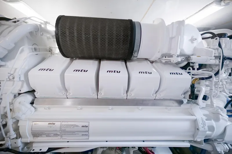 Legal Holiday Yacht Photos Pics 