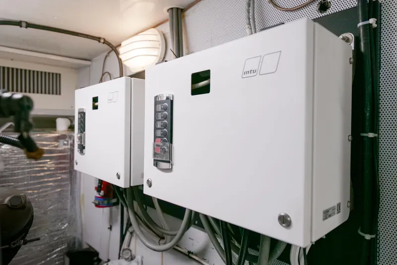 Legal Holiday Yacht Photos Pics 