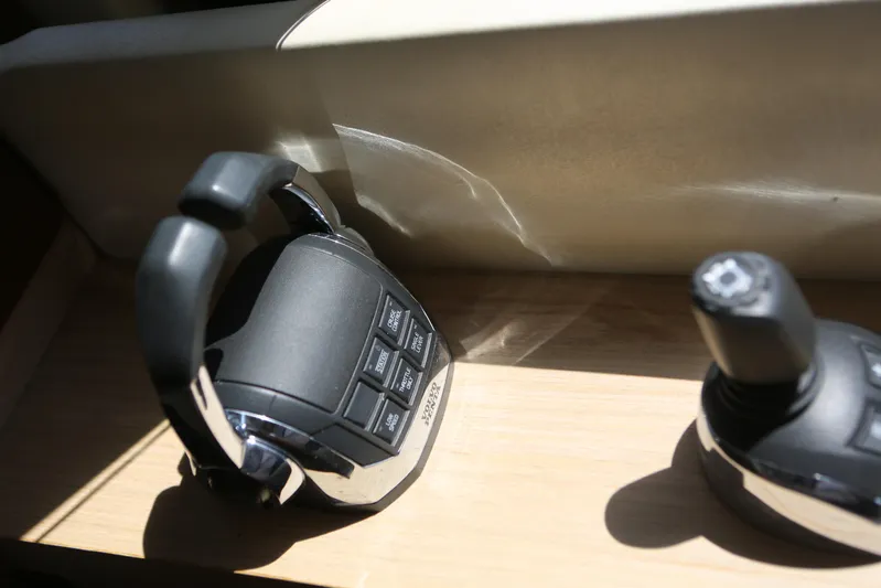 Integrity Yacht Photos Pics Joystick control at lower helm