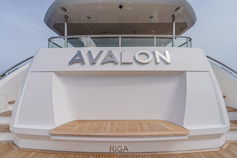 Avalon Yacht Photos Pics 