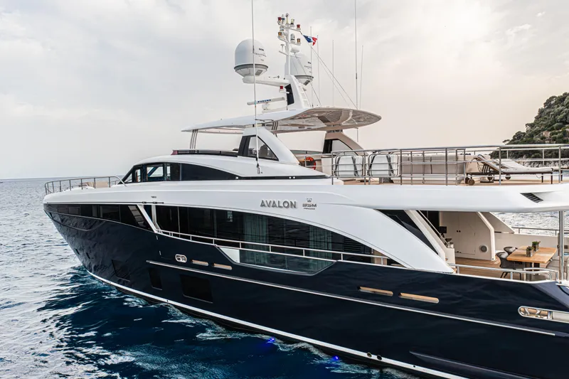 Avalon Yacht Photos Pics 