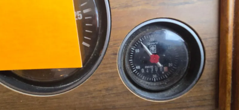 Interlude Yacht Photos Pics 