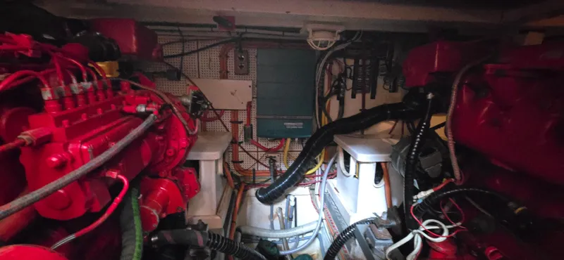 Interlude Yacht Photos Pics 