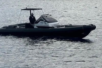 Goldfish Power Boat 29 Sport