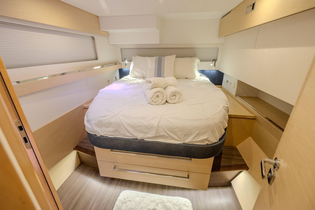 2017 Fountaine Pajot 58 