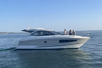 2017 Jeanneau Leader 36