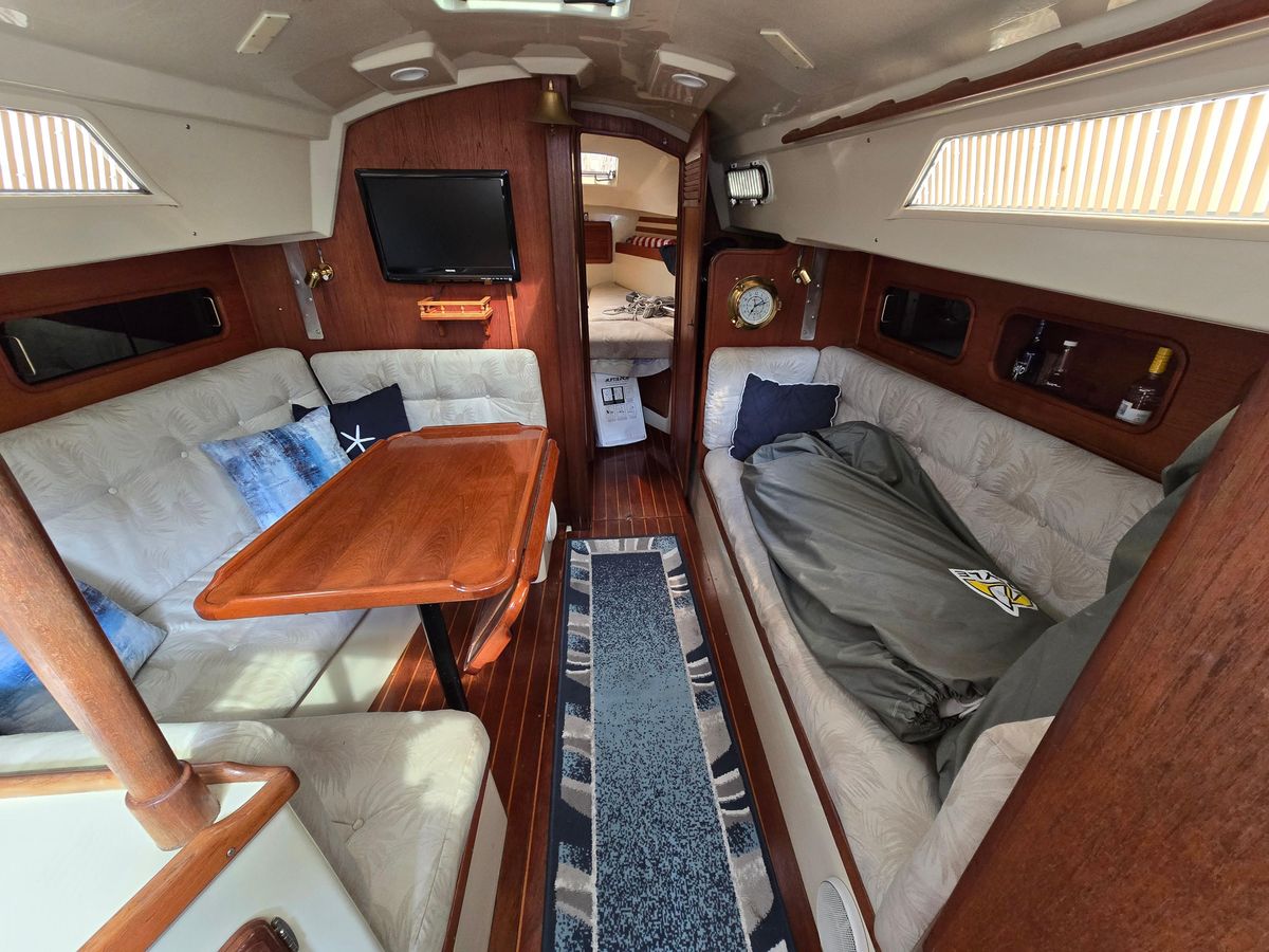 1985 Mirage Yachts 35 