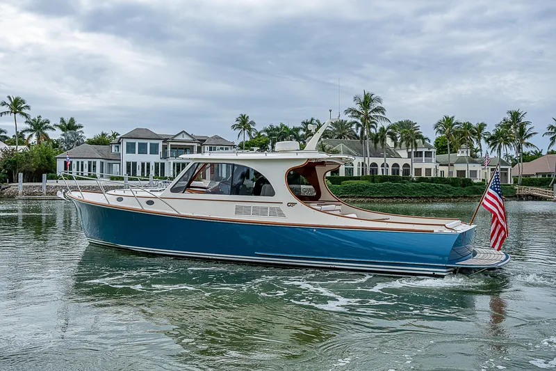 Scusi Yacht Photos Pics 