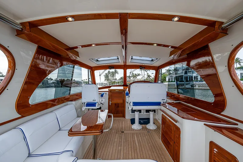 Scusi Yacht Photos Pics 