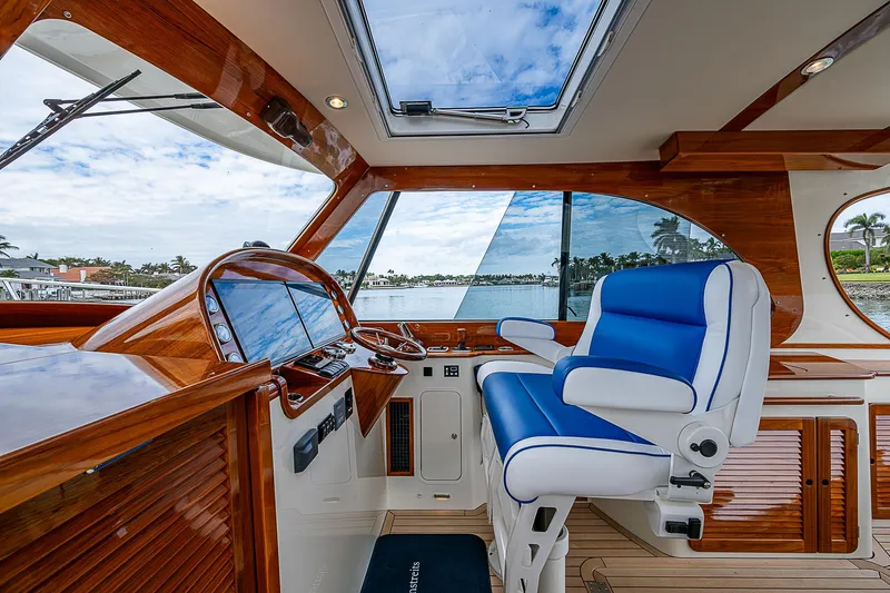 Scusi Yacht Photos Pics 