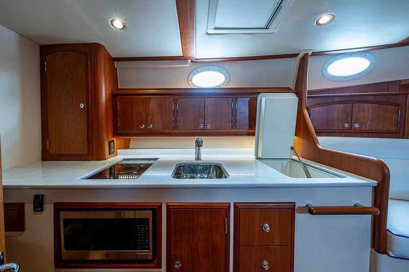 Scusi Yacht Photos Pics 