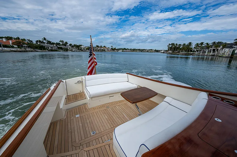 Scusi Yacht Photos Pics 