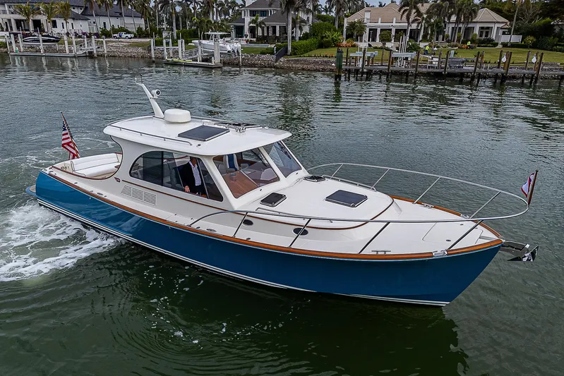 Scusi Yacht Photos Pics 