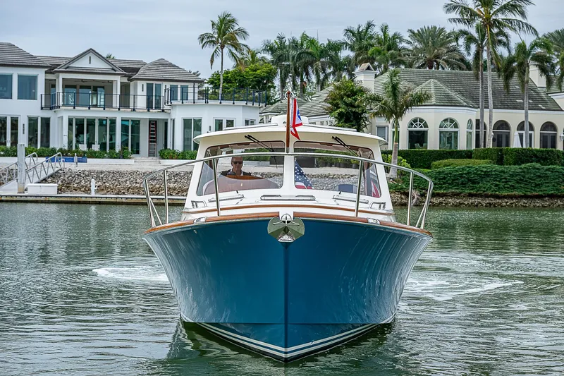 Scusi Yacht Photos Pics 