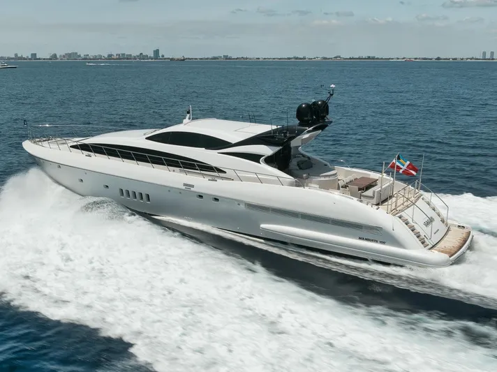 Tatami Yacht Photos Pics 