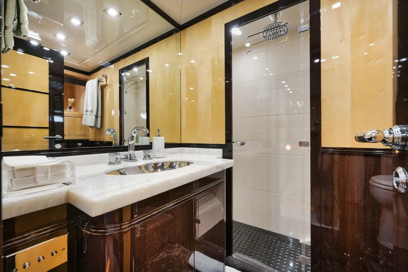 Tatami Yacht Photos Pics 