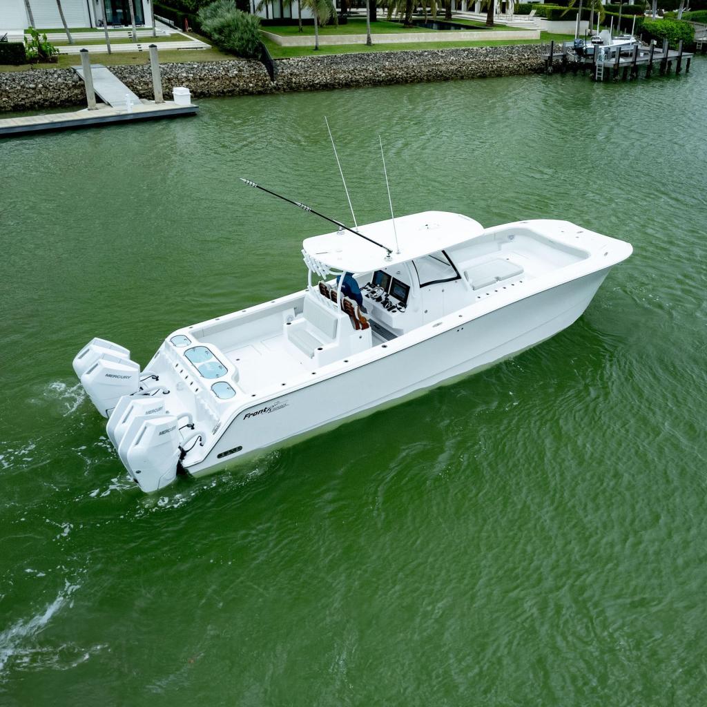 Front Runner 37 Catamaran