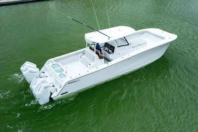 Front Runner 37 Catamaran