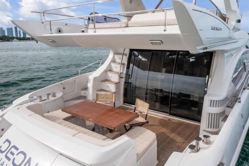 2014 Azimut 64 