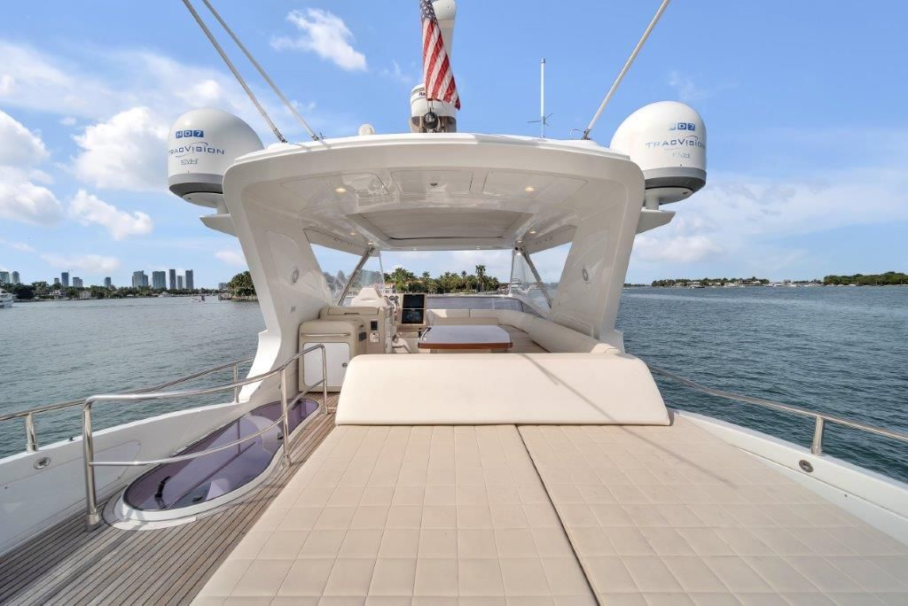 2014 Azimut 64 
