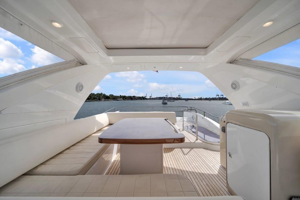 2014 Azimut 64 