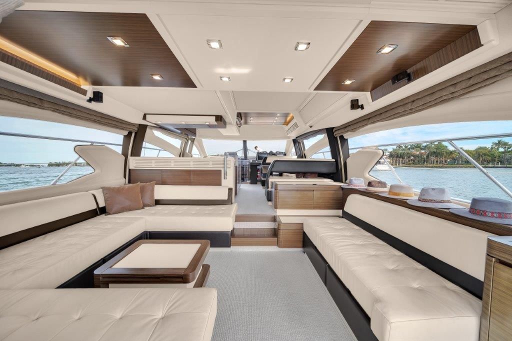 2014 Azimut 64 