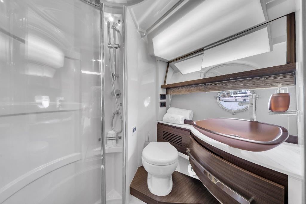2014 Azimut 64 