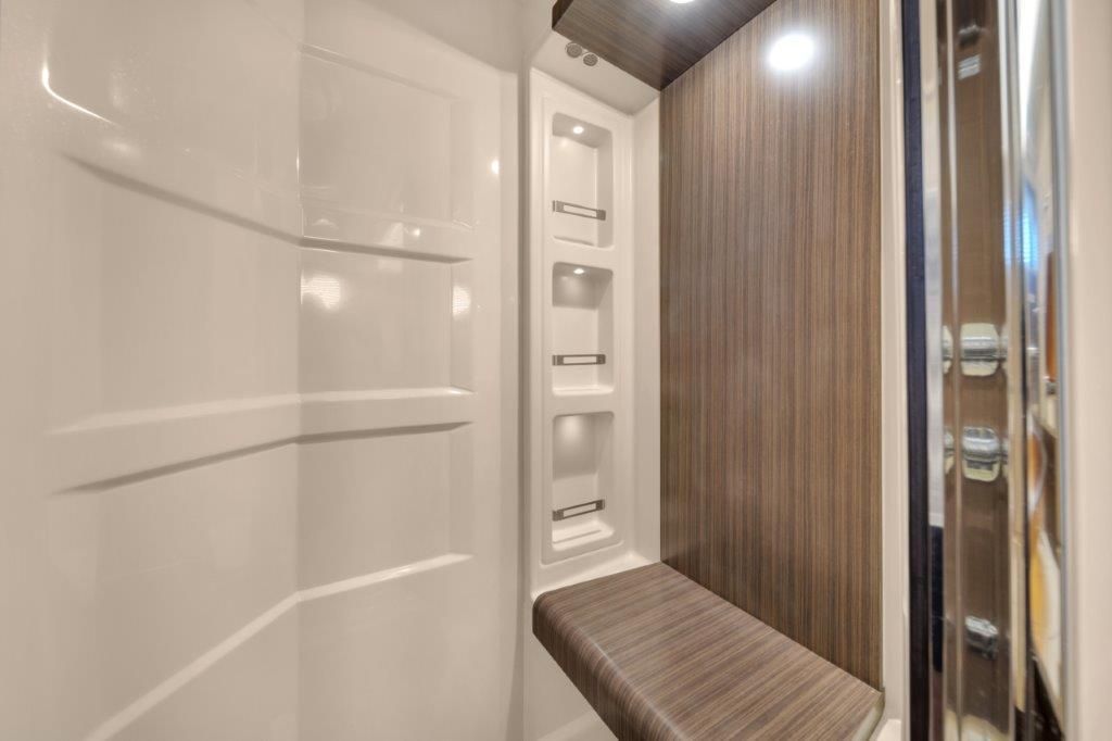 2014 Azimut 64 