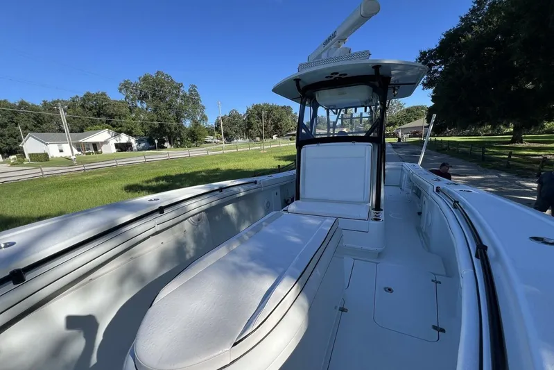  Yacht Photos Pics 2017 Yellowfin 32 Center Console - Bow