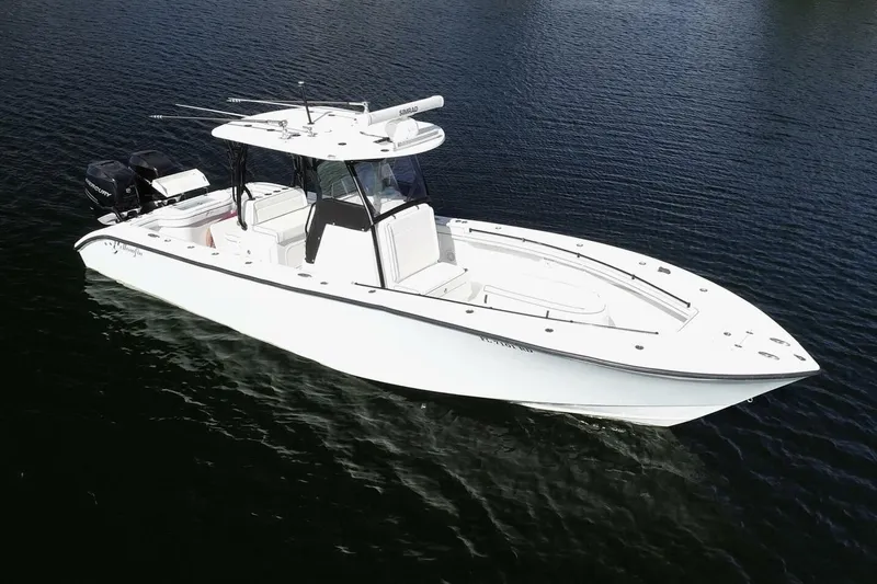  Yacht Photos Pics 2017 Yellowfin 32 Center Console - Profile