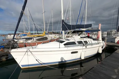 Hunter 310