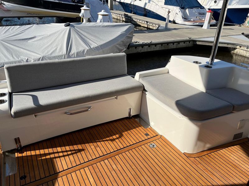 2021 Beneteau Swift Trawler