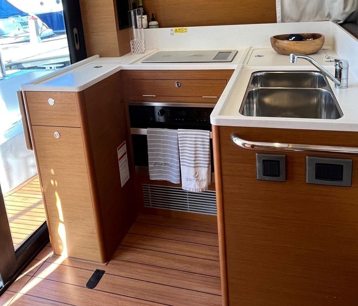 2021 Beneteau Swift Trawler 41