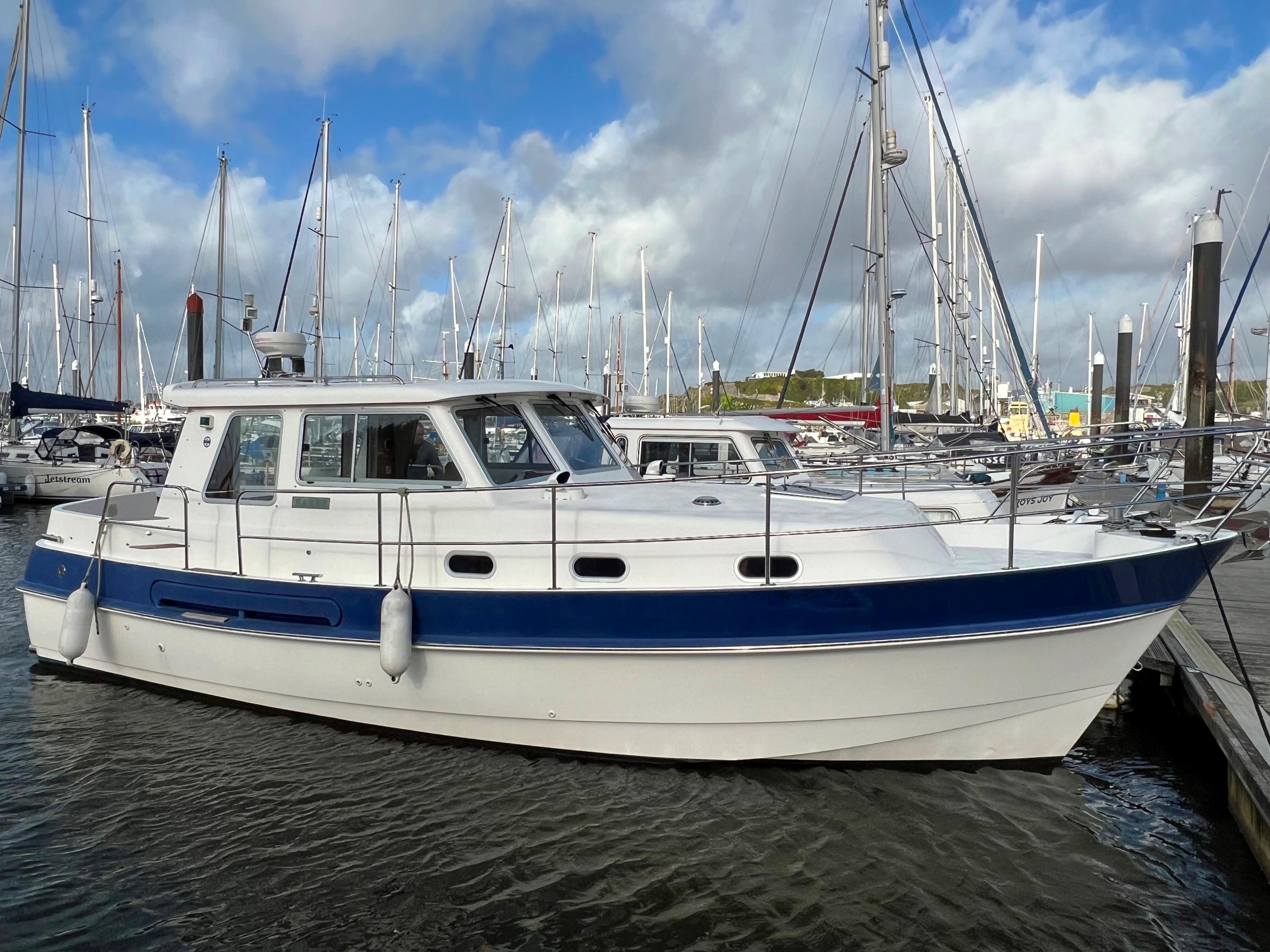 2001 Hardy Commander 32 Cruiser for sale - YachtWorld