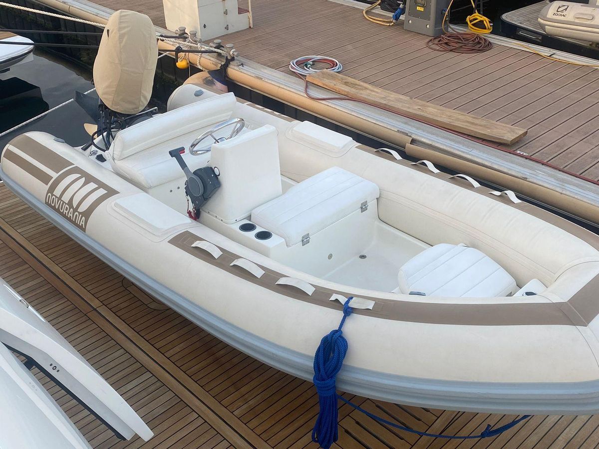 2011 Princess 85 
