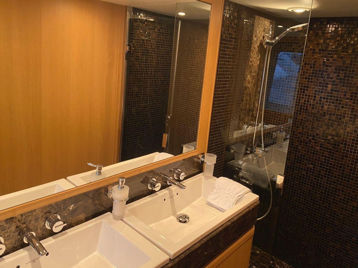 2011 Princess 85 