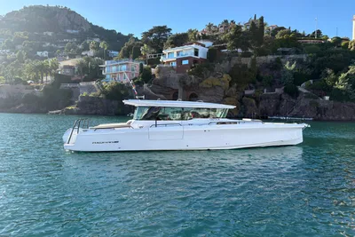 2025 Axopar 45 Cross Cabin