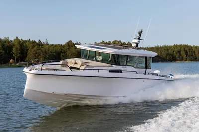 2024 Axopar 45 Cross Cabin