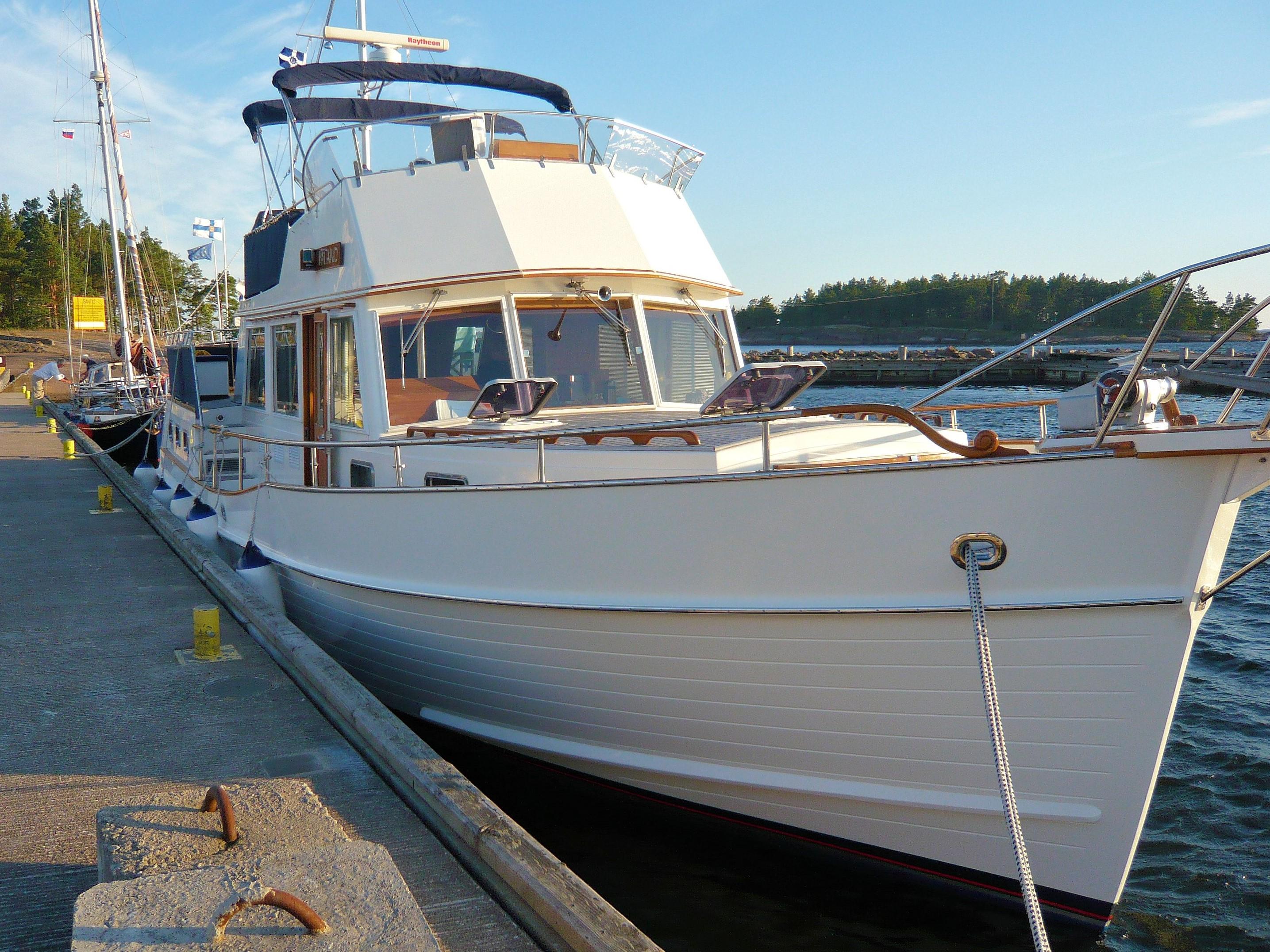 grand banks 42 motor yacht review