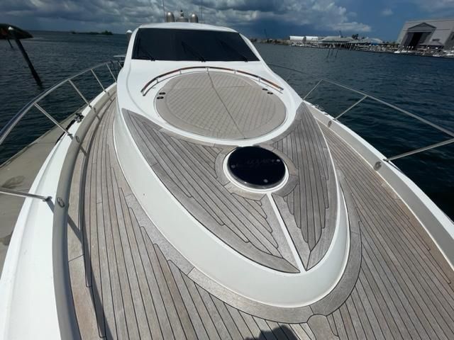 2007 Lazzara Yachts LSX