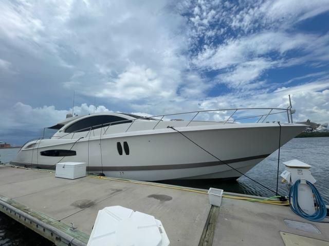 2007 Lazzara Yachts LSX