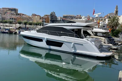 2025 Azimut Fly 53