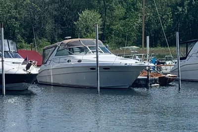 Sea Ray 330 Sundancer