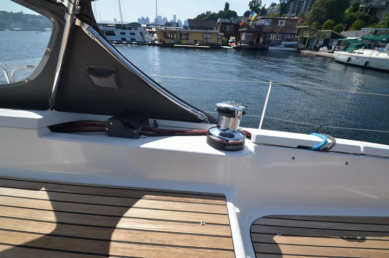 Arcturus Yacht Photos Pics Manual Halyard Winch