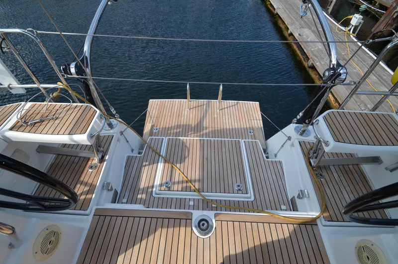 Arcturus Yacht Photos Pics Swim Platform Deployed